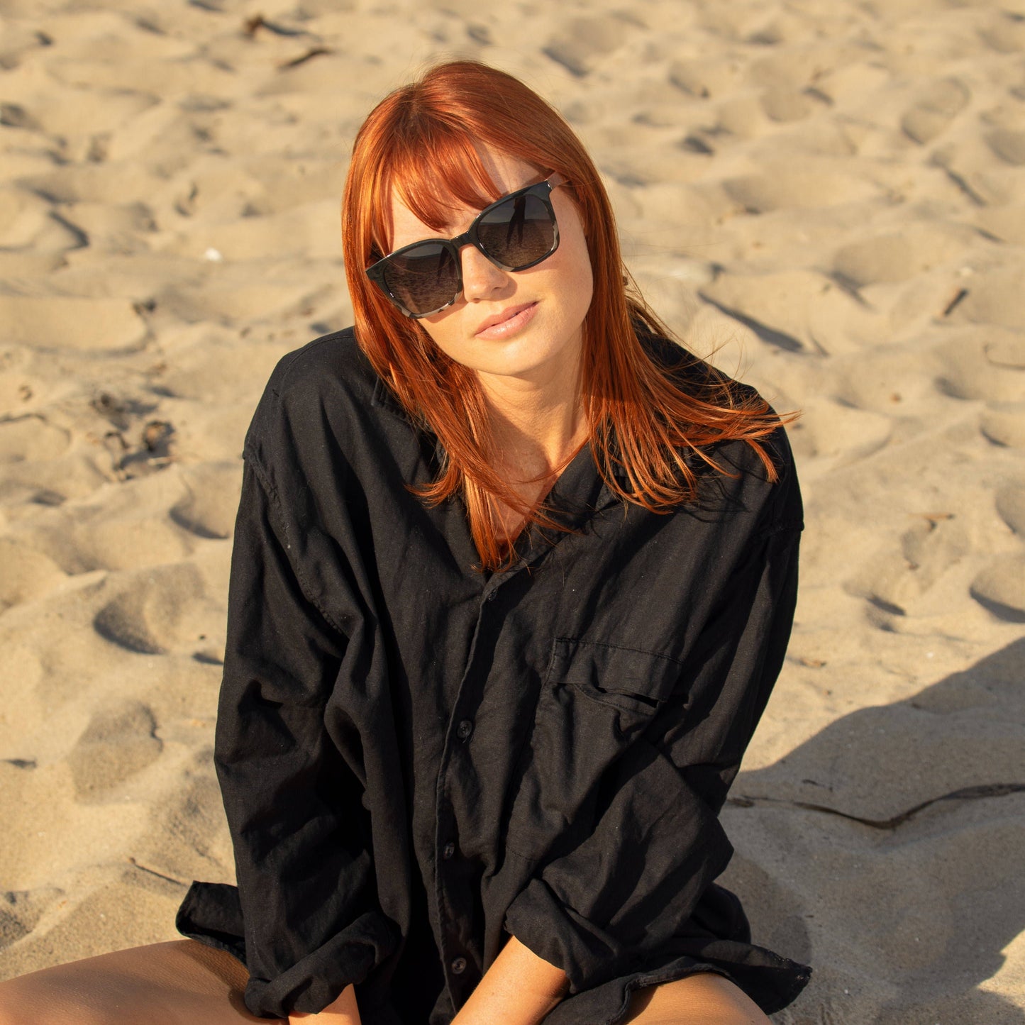 Alaina - Onyx/Ivory Tortoise / Walnut Wood / Smoke