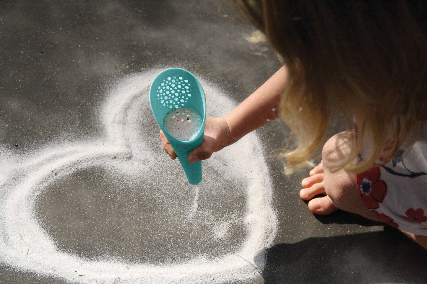 Quut Cuppi - Shovel, Sifter and Ball all in one!: Lagoon
