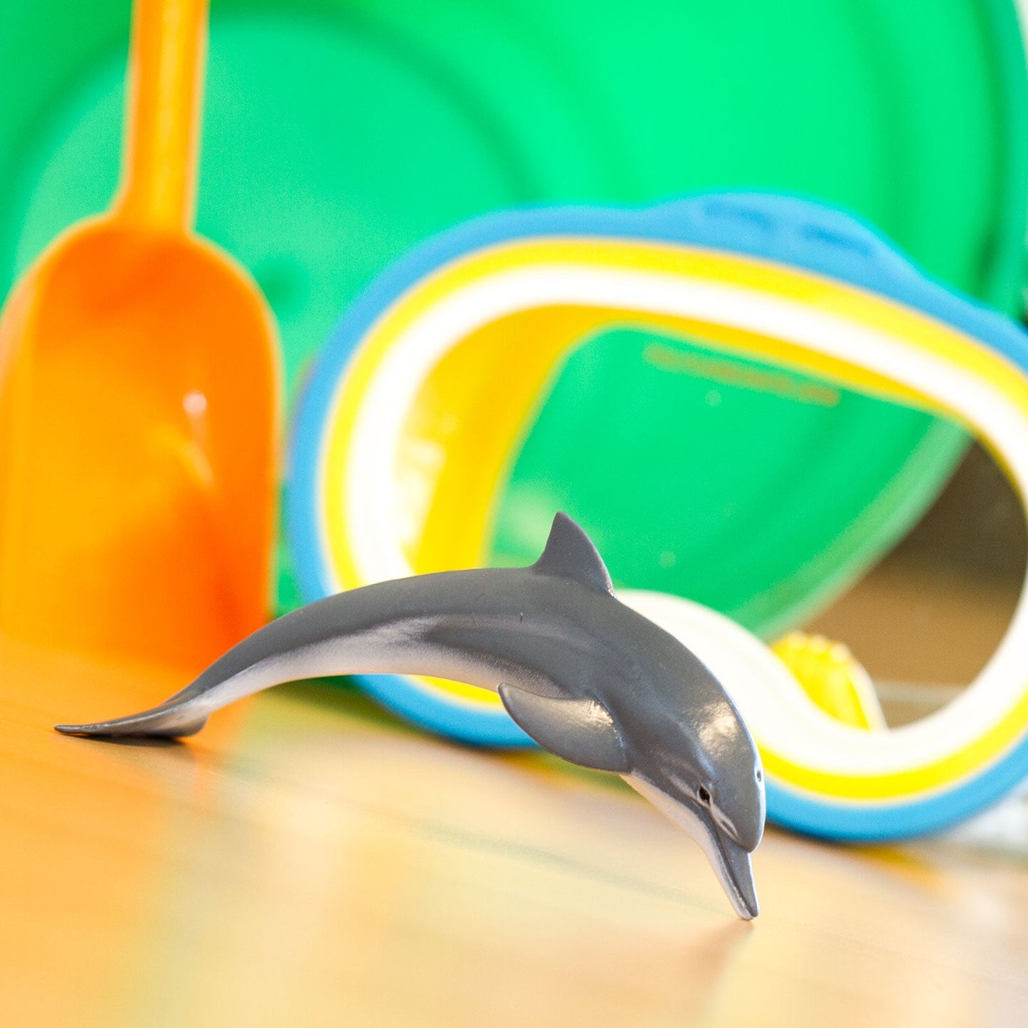 Safari Ltd Wild Safari Sea Life Dolphin figurine with beach toys