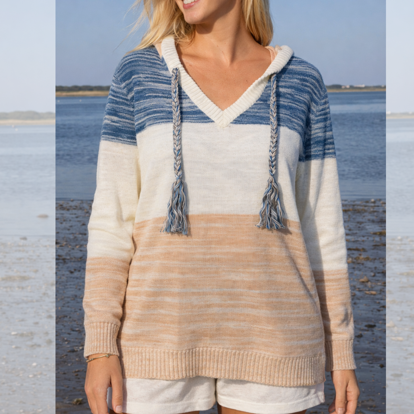 Classic Coastal Hooded Beach Sweater: Small