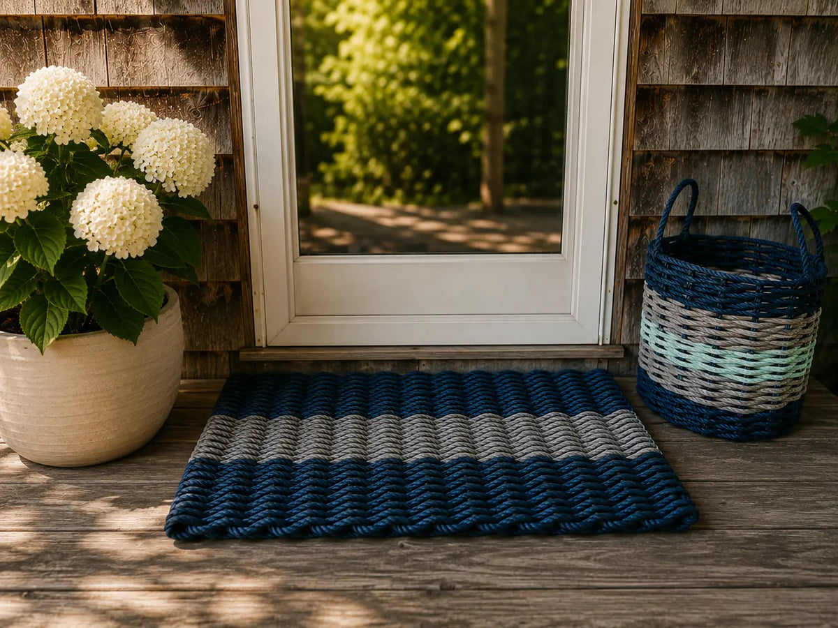 Lobster Rope Mat Navy Blue and Light Gray