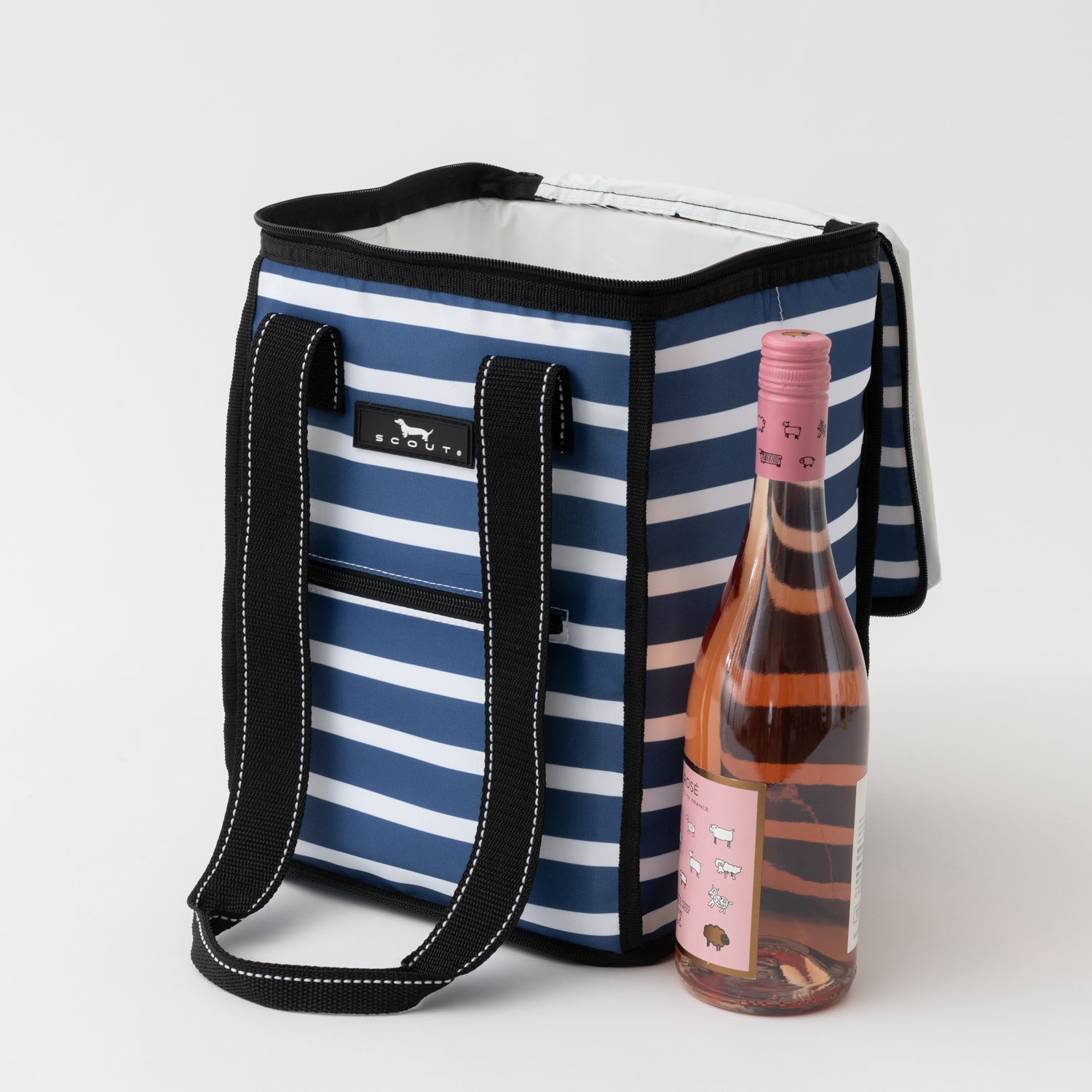 Pleasure Chest Cooler lifestyle 2