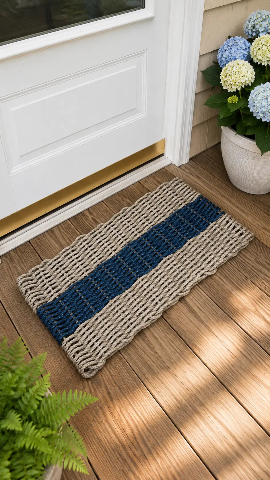 Lobster Rope Mat Tan and Navy Blue, Natural Color