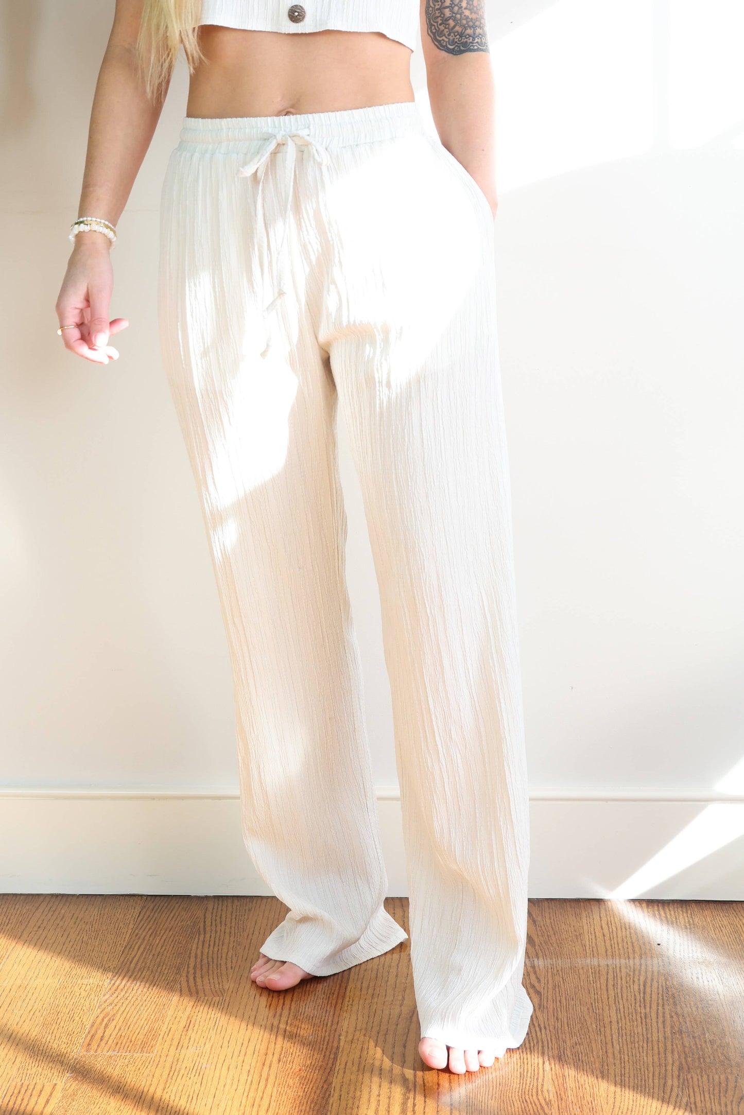 Gauze Textured Ethelda Pants: M